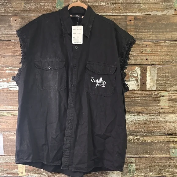Mens Bikers Black Sleeveless Button-Up Shirt/Cathouse Lounge, Multiple Sz - Picture 2 of 8